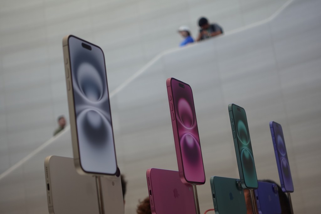 Warna-warni iPhone 16 Series, Gak Ada Lagi Nuansa&nbsp;Pastel!